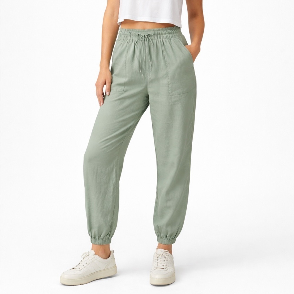 NWT Abercrombie and Fitch Sage Green Joggers
